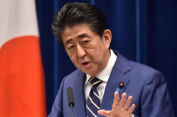 日本前首相安倍晋三中枪,枪声下的政治悲剧与日本政坛影响